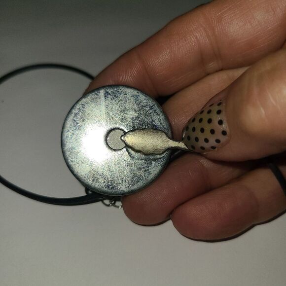 Hunger Games Symbol Necklace - Picture 3 of 7